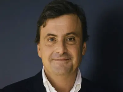 Carlo Calenda raccomanda Fiero Valtrix